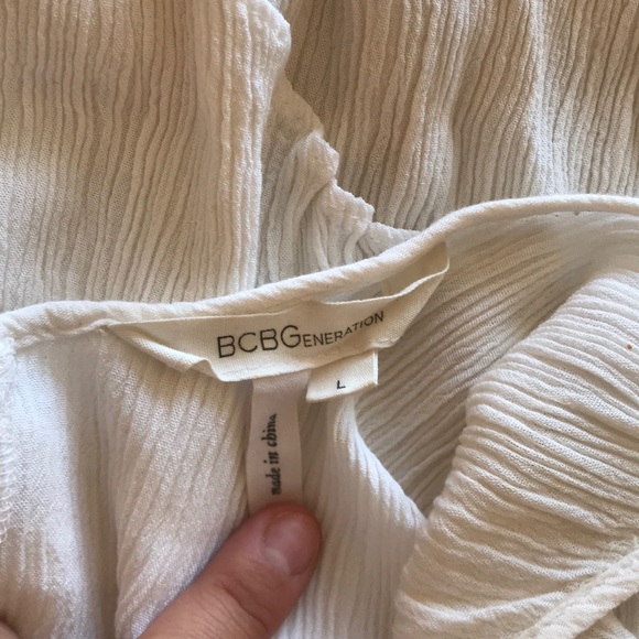 BCBGeneration white Dress Size L - Picture 4 of 5